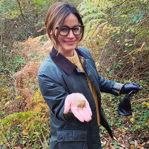 Meet your Posher, Shana - Picture 2 of 2